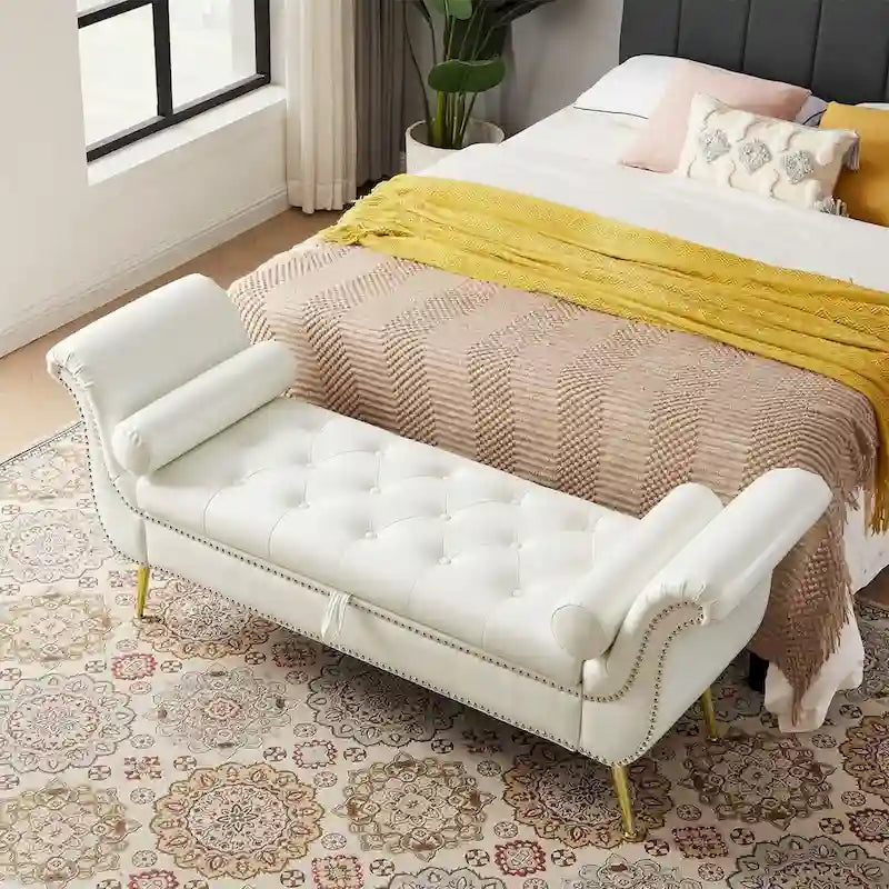 Banc de rangement ottoman avec accoudoirs roulés et capitonnage à boutons